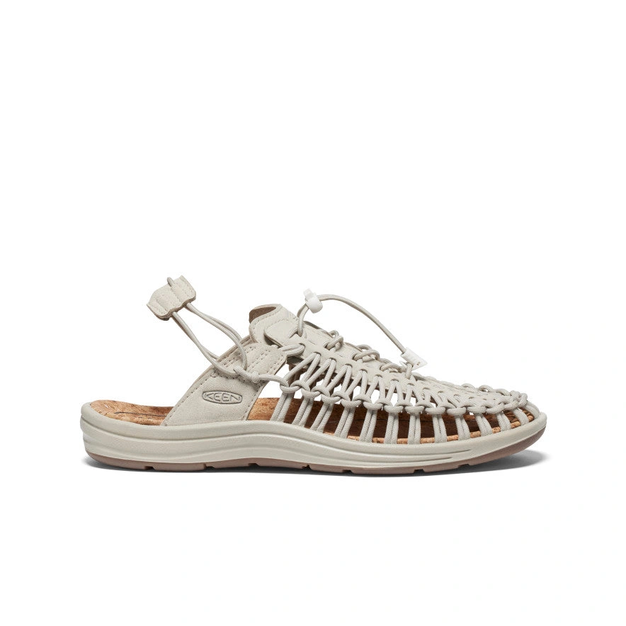 UNEEK II: Plaza Taupe. Anywhere. Anytime. All-gender awesome! Convertible comfort redefined.